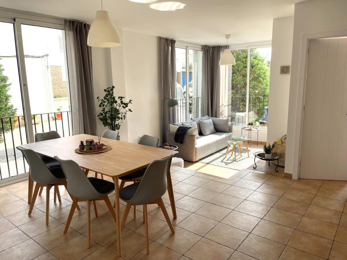 Traire - Apartamento Luminoso Cerca Del Centro Cadaques Luaran gambar